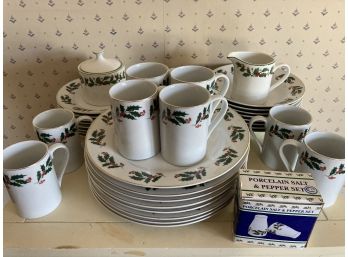 Christmas Dinnerware Lot See List