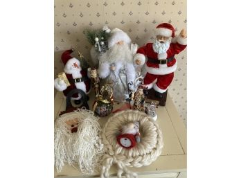 Santa And More Santas Christmas Decor