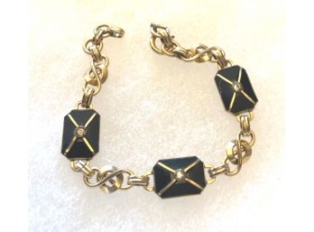 Great Vintage Gold Tone Bracelet With Onyx Stones!!