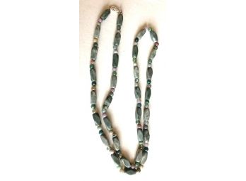 Handsome Polished Stones Necklace