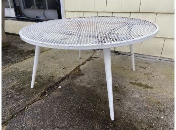 Mid Century Modern Russell Woodard Scuptura Low Round Outdoor Table