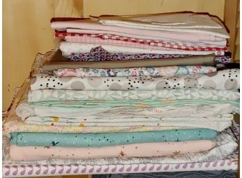 Lot Of Children's Fabric Remnants, Many French - Large Pieces