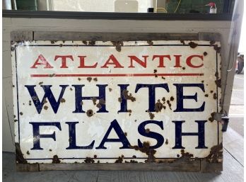 6 Foot Atlantic White Flash Sign