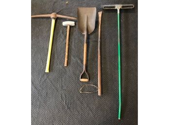 Garage Tools Lot, Ludell