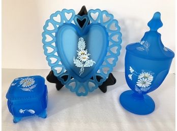 Vtg Westmoreland Blue Mist Daisy Glass Heart Shape Lace Edge Plate, Covered Candy Jar, Square Trinket Box