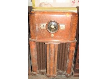 Antique Zenith Long Throw Big Standup Wooden Tube Radio