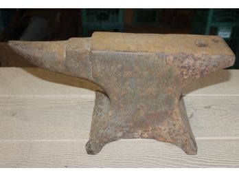 Big Heavy Anvil Approx 100 Pounds