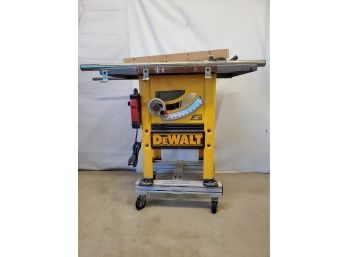 DeWalt DW746 Woodworker 10-Inch Left Tilt 1-3/4-Horsepower Intermediate Saw 115-Volt 1-Phase-Needs Repair