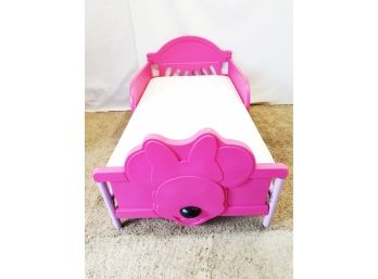 Delta Children Disney Minnie Mouse 3D-Footboard Toddler Bed