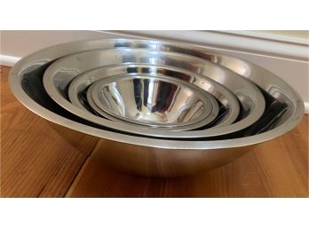 Five Piece Stainless Nesting Mixing Bowl Set