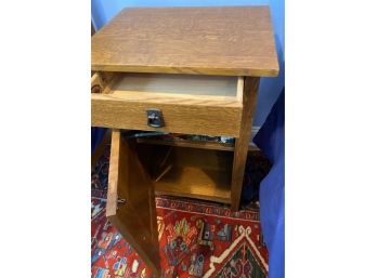 Classic Stickley One Drawer One Door Oak Stand