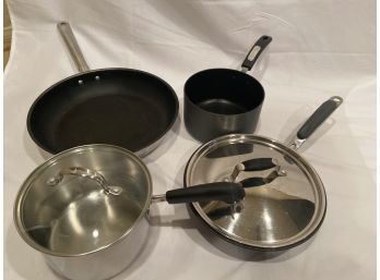 4 Pots/pans