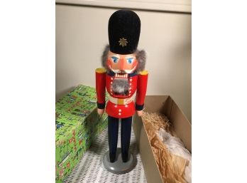 Beautiful Vintage Nutcracker - All Hand Made - Box Stamped GDR German Democratic Republic With Original Box