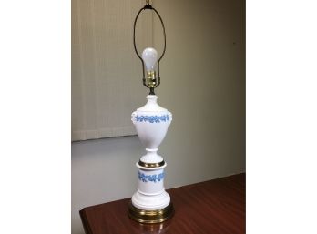 Fabulous Large & RARE Vintage WEDGWOOD White / Blue Queensware Tall Table Lamp - EXCELLENT CONDITION !