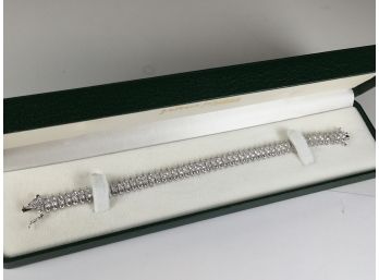 Fabulous Sterling Silver / 925 Tennis Bracelet With White Sapphires - VERY Pretty Piece