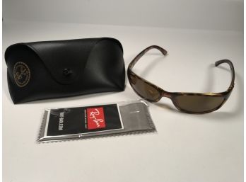 Brand New RAY BAN Sunglasses With Tortoise Frames - Unisex Style - Made In Italy - With Case & Booklet