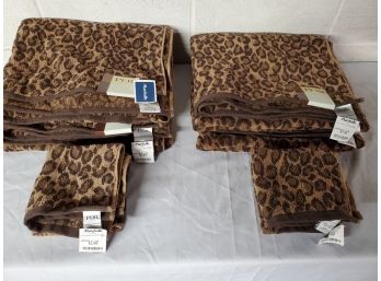 Four New With Tags Peri Big Bath Towels And Four 4 Wash Cloths, Animal Leopard Print