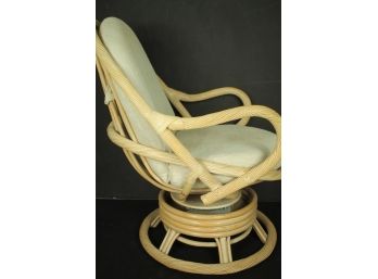 Cool Vintage Tilting Bambool Lounge Chair