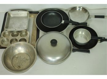 Lot Of Vintage Kitchen Pans, Baking Sheets, Etc.