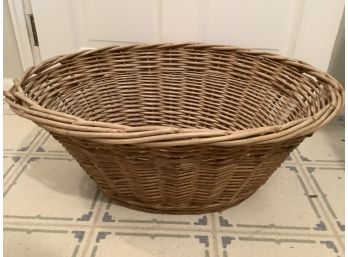 Woven Straw Laundry Basket