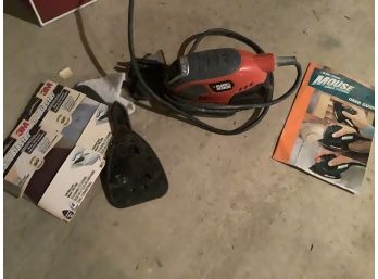 Black & Decker Mouse Sander And Sanding Pads