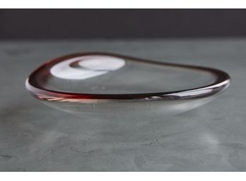 Scandinavian Design - Vicke Lindstrand For Kosta - Hand Blown Freeform Bowl In Red And Clear Glass