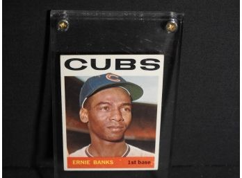 1964 Topps HOFer Ernie Banks Baseball Card In Screw Down