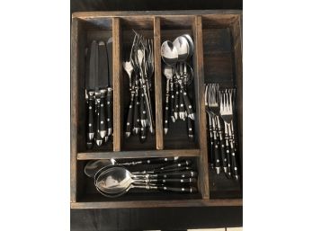 Flatware With Drawer Caddy, Full Set, Service For 8