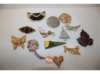 13 Piece Mixed Lot Of Ladies Pins/Brooches