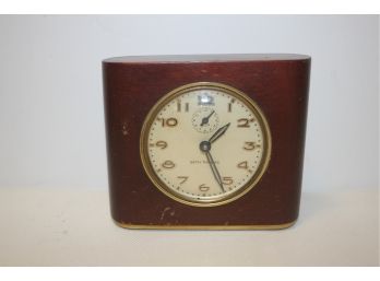 Vintage SETH THOMAS Deft-3 Art Deco Styled Wood Small Portable Wind Up Alarm Clock