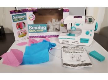 My Very Own Sewing Machine - It Lights Up & Works! Original Box, Materials & Instructions. By Horizon Group