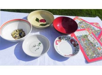 Italian Made Pasta Ovenware With Vintage Ragu Place Mats