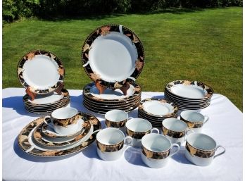 Royal Collection China Porcelain Dinnerware Service For Eight