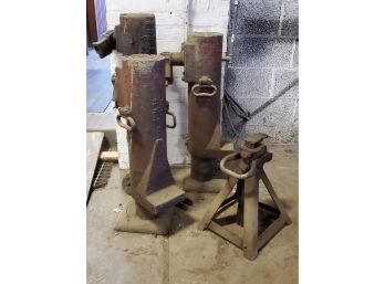 Three Vintage Heavy Duty Truck Jacks & One Jack Stand - Duff Manufacturing