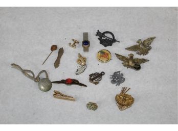 Vintage Pins And Buttons