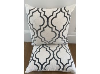 Pair Of 22' Sq Pillow - White Linen With Grey-Green Velvet Design