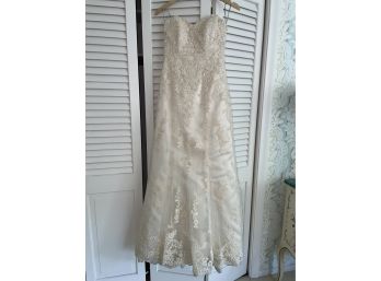 Beautiful Maggie Settero Lace Wedding Gown Size 8 (4-6)