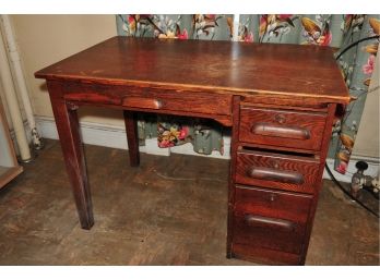 Solid Oak Desk 42'x30'x27'