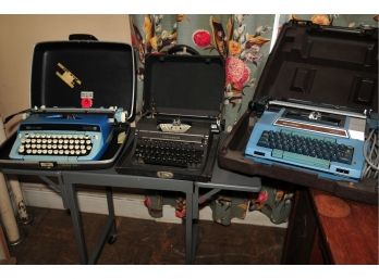 3 Typewriter Lot  Steel Metal Typewriter Stand  Underwood Manual, Smith Corona Glaxie Twelve, SC2200
