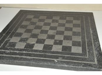 Marble Heavy Chessboard Vermont And Vintage Lowe Chess Pieces King: 3 1/8' Pawn: 1 3/8'