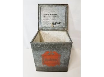 Wonderful Vintage Beechmont Dairy, Bridgeport, CT Galvanized Metal Porch Milk Box
