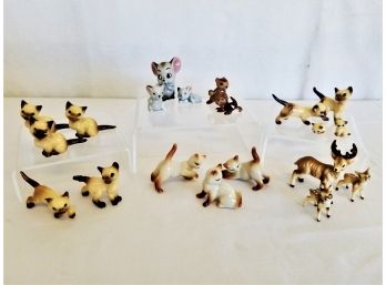 Vintage Minature Hagen Renaker Siamese Cat  And Friends Figurines