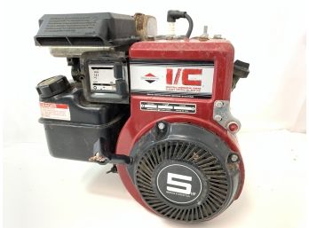 Briggs And Stratton I / C Industrial Commercial 5hp Engine With Cast Iron Sleeve