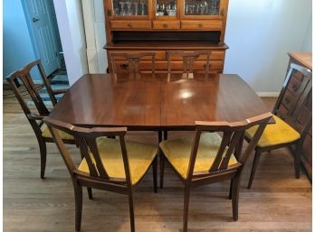 MCM Dining Room Table From Bernhrdt Mfg.  With Six Matching Chairs