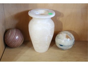 3 Decorative Alabaster Or Marble Pieces