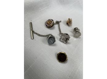 Small Lot Of Nice Small Tie Tacks And Pin Backs