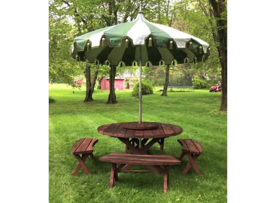Vintage Red Wood Round Picnic Table With Umbrella