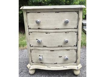 Matching Three Drawer Dresser  (2/2) By Madison Park E& E Co.