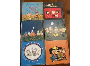 Vintage Set Of 6 Hardcover Peanuts Books