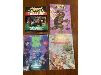 Vintage Teenage Mutant Ninja Turtles Lot Of Four Comics & Books